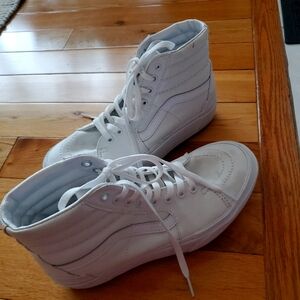 Vans off the wall platforms sneakers size 8.5